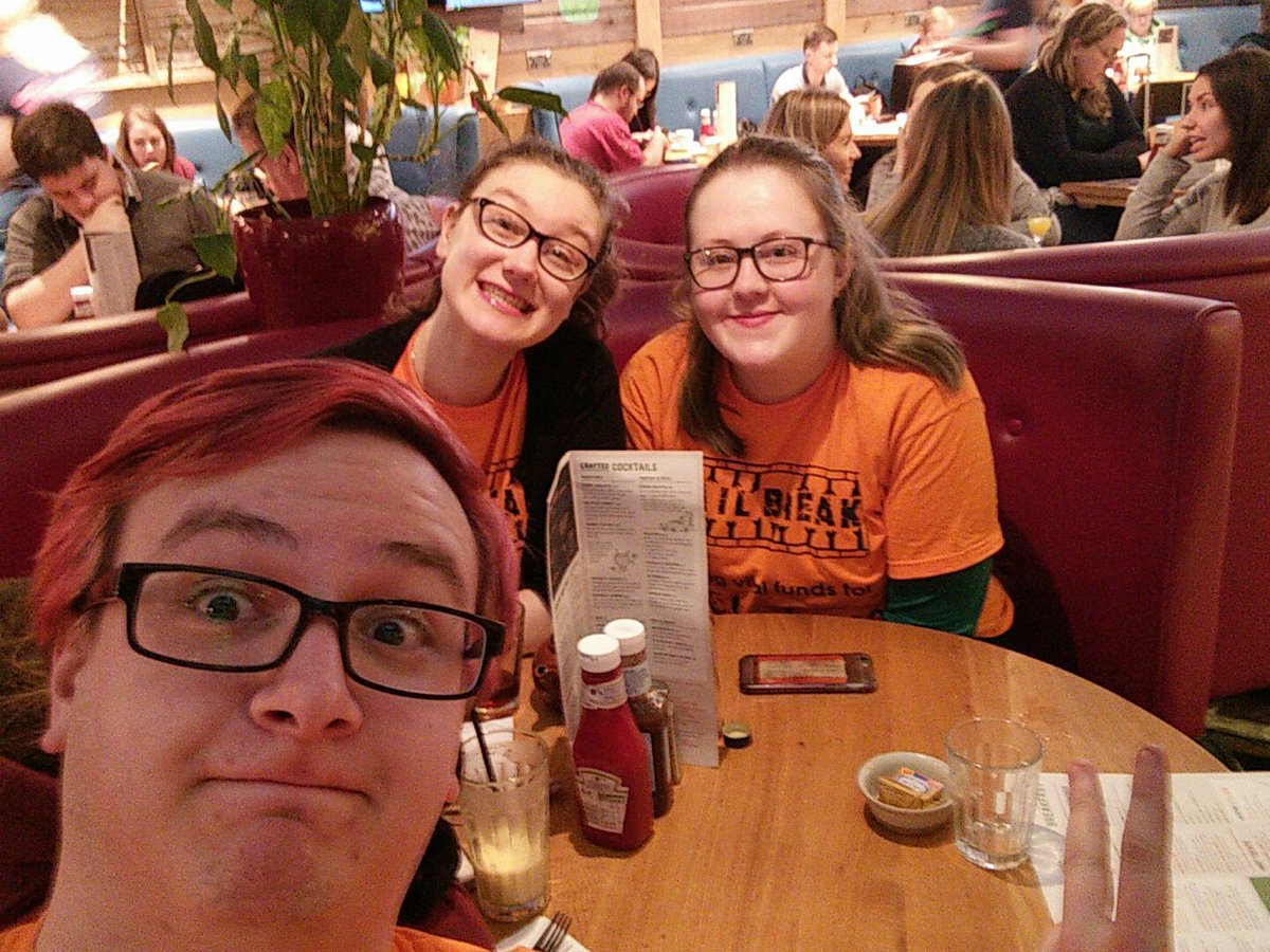 grmpyoungishmen's tweet image. Reunited with @HSJBreak for breakfast! #KidscanJailbreak