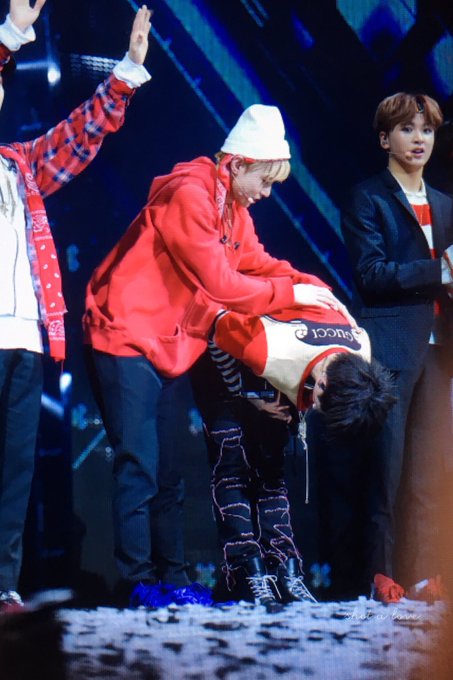 C7LmWrMU8AAUkyc.jpg:small