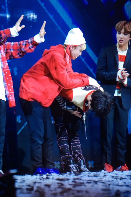 C7LmWrNV4AAXQ1k.jpg:small