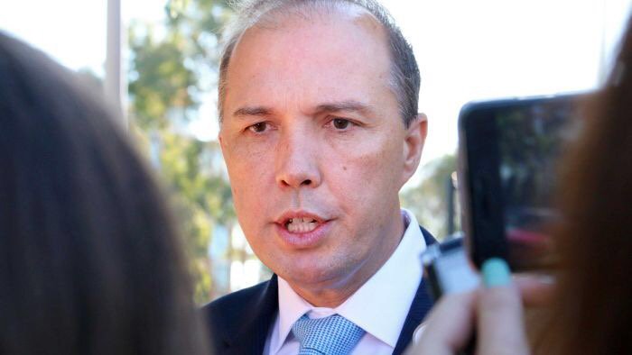 MikeCarlton01's tweet photo. Dutton is a stupid, vulgar bully. God help us if ever becomes PM. https://t.co/bbzAlvbxgd https://t.co/y1BCmiFk8F