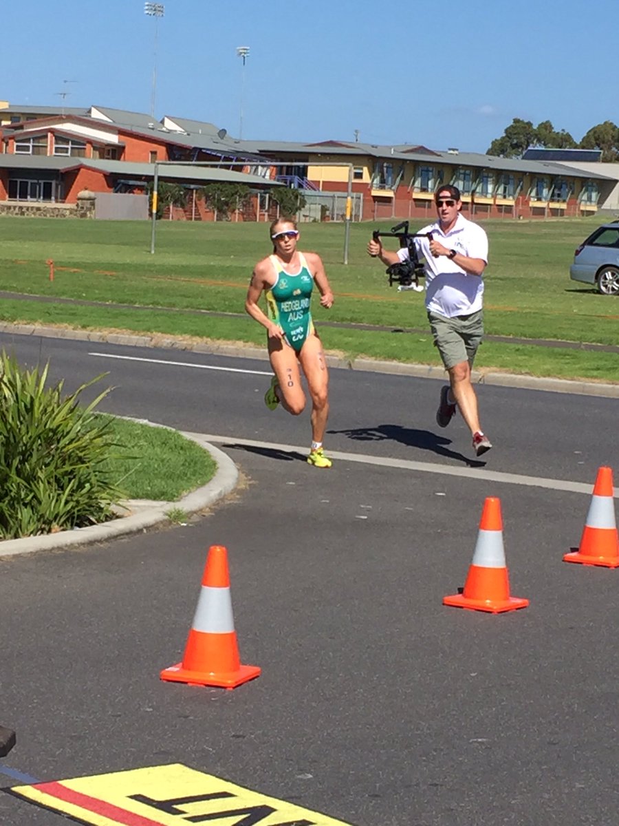 camronslessor's tweet photo. @WelshyKnows 'working hard' at the #DevonportTri https://t.co/LnMDESZSzT