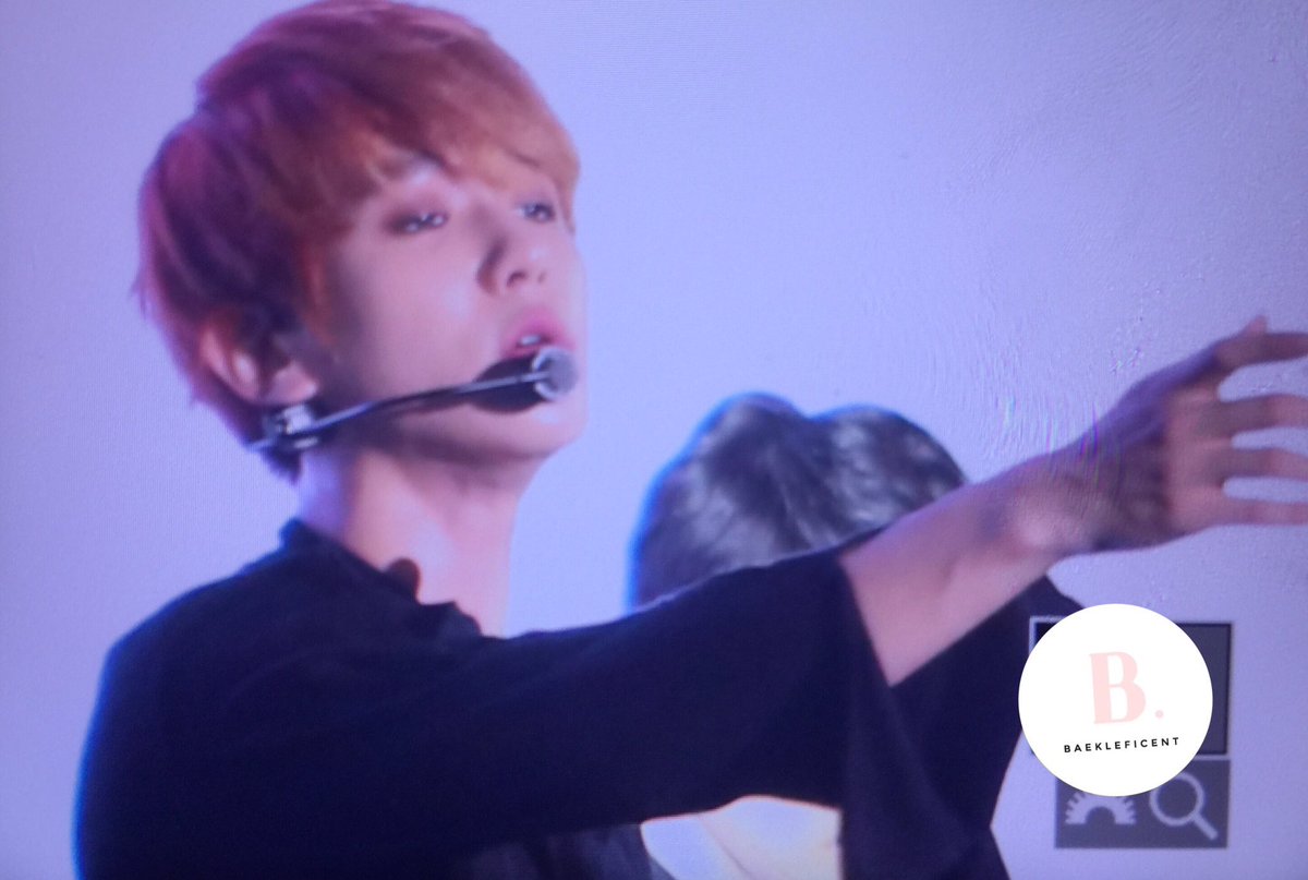 EXOCASTLE's tweet photo. [PREVIEW] 170318 #Baekhyun at #EXOrDIUMinMalaysia 
cr: baekleficent https://t.co/6cB3lHziDV