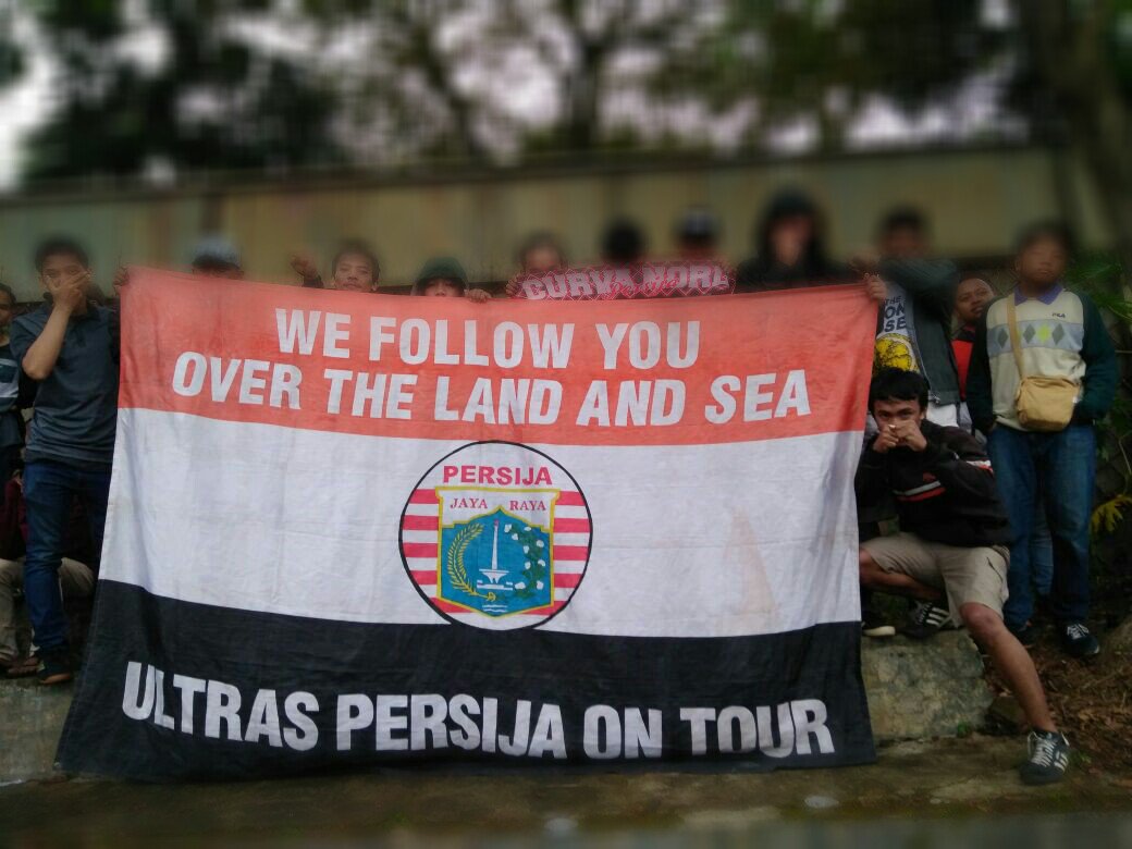 Ultras_Sector5's tweet photo. Setelah sekian lama, kembali lagi di sini #PersijaDay #Cilegon https://t.co/JEzGAEluRf