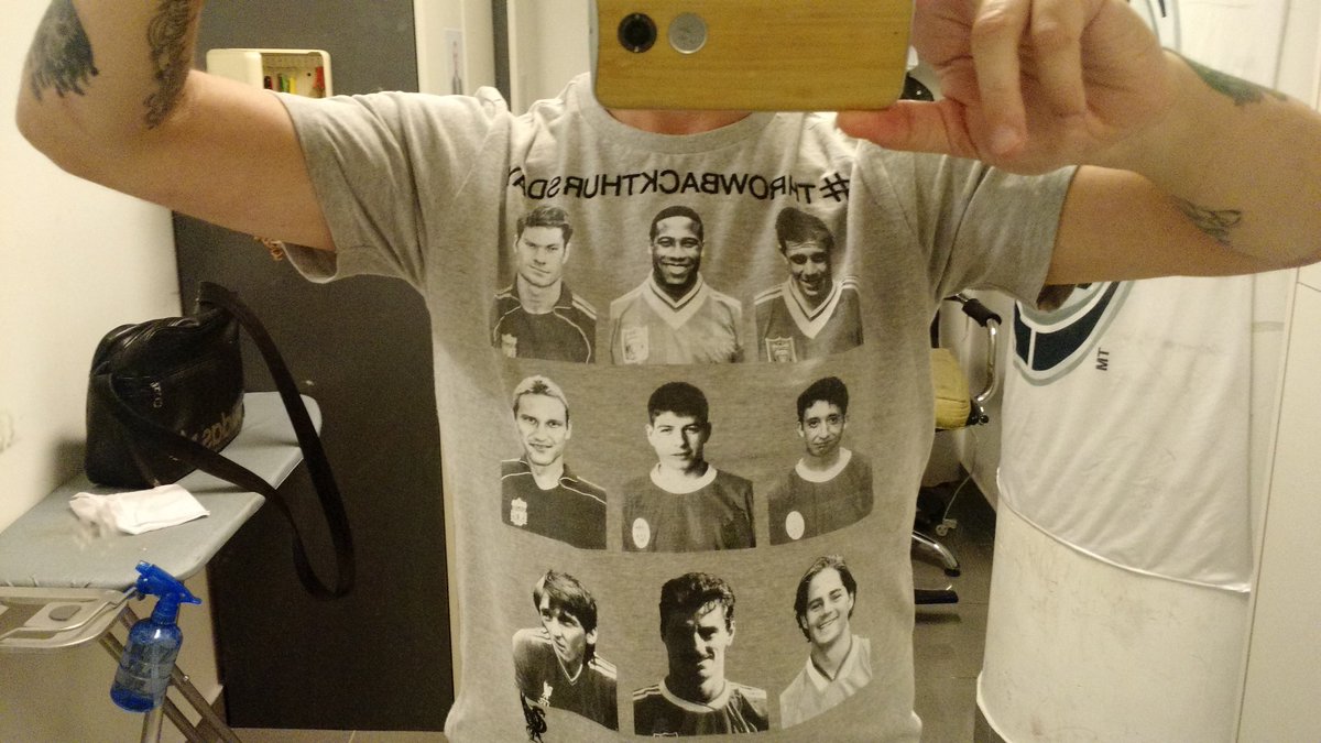 emipinsonok's tweet photo. Alonso,Barnes,Carragher, Hyppia, Gerrard,Fowler,Dalglish,Rush, Redknapp...#TBT ...@LFCEspanol ...#LFCStore... https://t.co/481Ul1E3II
