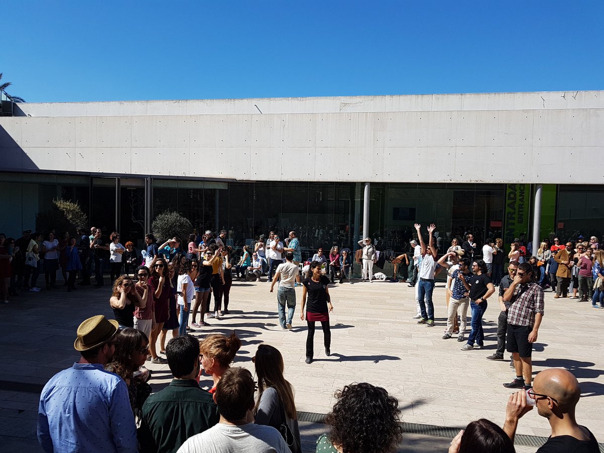 J&amp;J a punt!!!! @EsBaluard <a href="/La_Vermutera/">La Vermutera</a> #swing