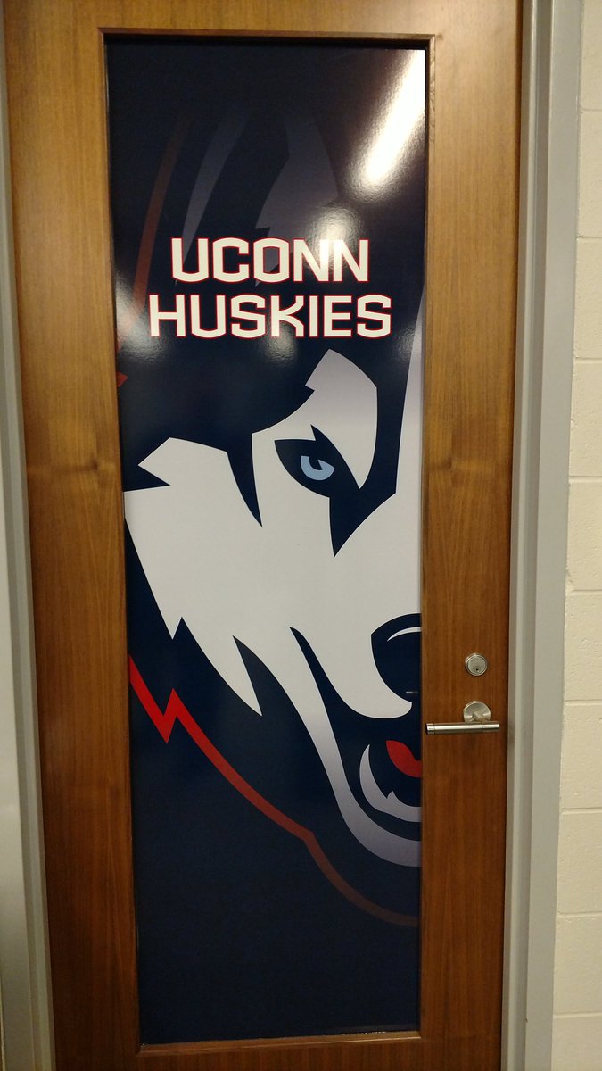 MaxOutStrength's tweet photo. Great visit @UConnWBB w/Amanda Kimball #UCONN Sports Performance - Women's Basketball #UCONNStrong #MaxOutStrength #BarwisMethodsTower https://t.co/NQ4t9HpqZF