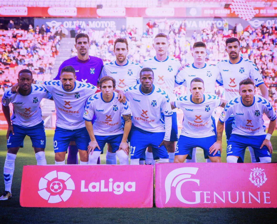 amath_31's tweet photo. Listo para mañana #cdtenerife🔵⚪️ https://t.co/ks0pdSUz6z