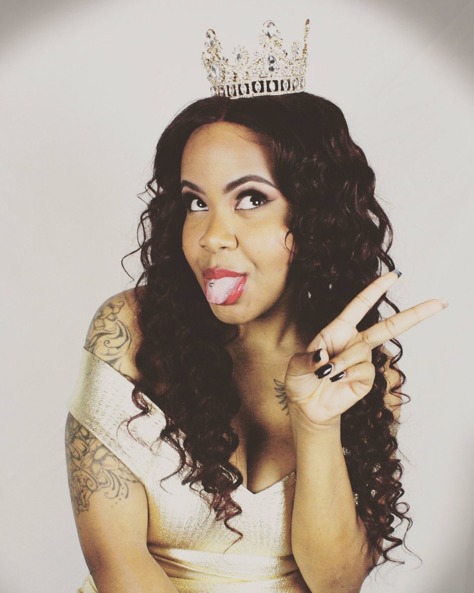 Dear_WhitWhit's tweet photo. ๐ค I could never lose, whatchu' thought ? ๐ #BossLadyWhit #CEO https://t.co/qnkyWgyJFa