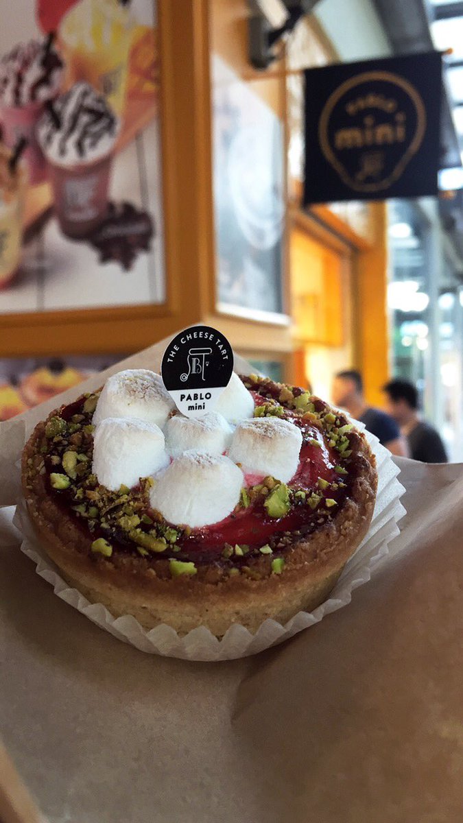 jetsetterbanker's tweet photo. Trying out #PabloPH's Roasted Marshmallow Strawberry Cheese Tart ๐ @PABLOSWEETS https://t.co/Yuq6hsRgo5