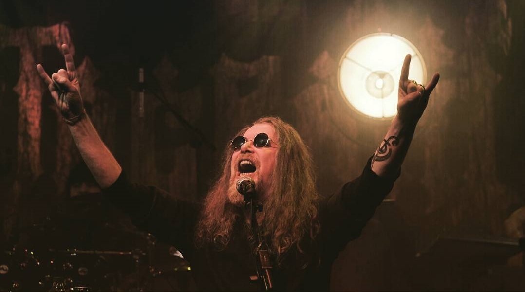 Pentagram'ın dün gece İzmir'de gerçekleşen akustik konserinden kareler.

📷<a href="/LevanUzbay/">batuhan levan uzbay</a>