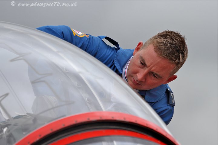 EssexHebridean's tweet photo. Time for another #circus_saturday Here we have @jamesrobinson71 @jordanthorburn1 @MWPFlyer &amp; @rossharrison81 &amp; Kev Smith with @caddy_mark https://t.co/zv6nAcnp6h