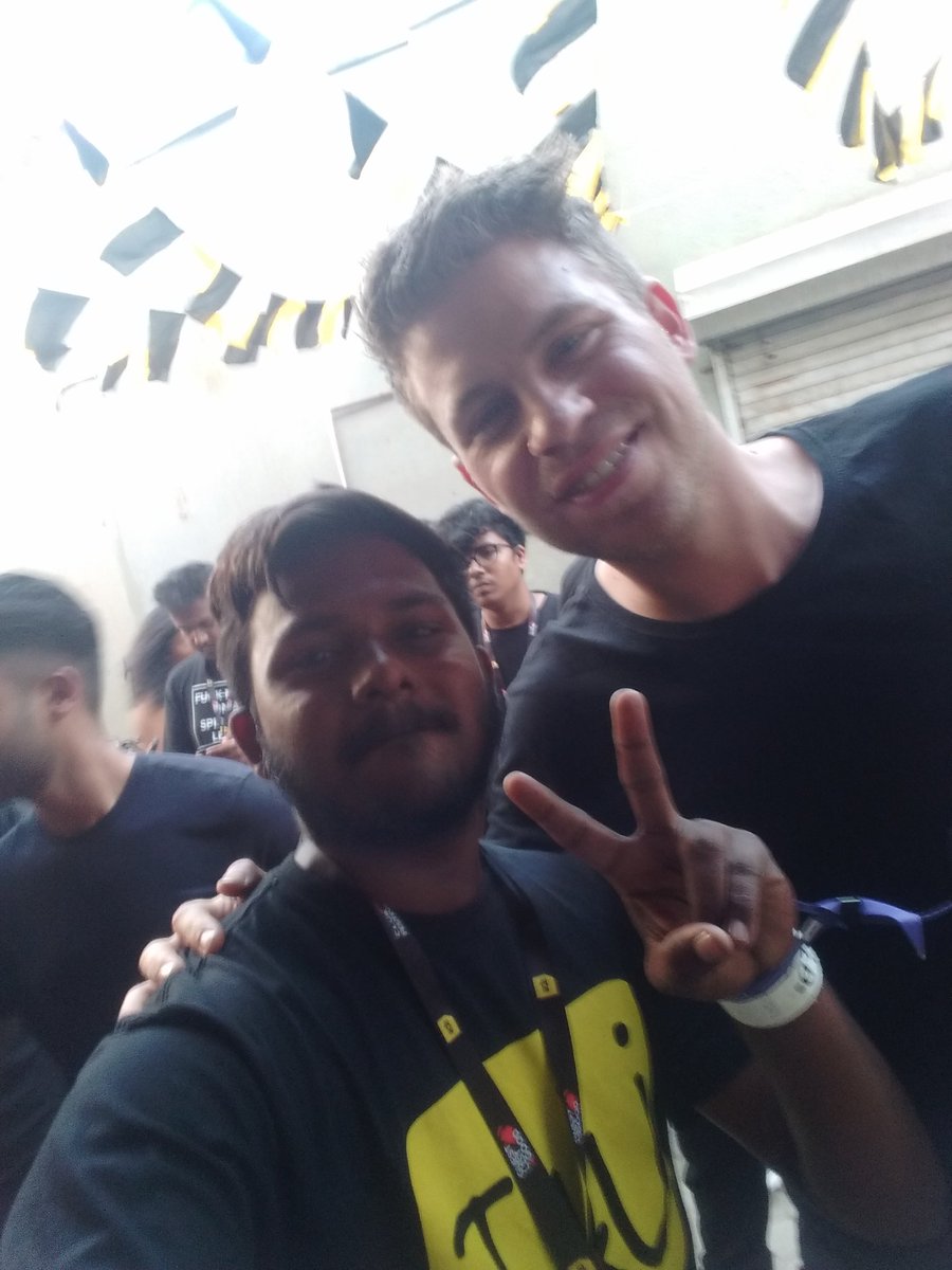 ATECH_Official's tweet photo. @GioneeIndia @YouTubeFanFest 
#GioneeYTFF https://t.co/O6Nrne6AVX