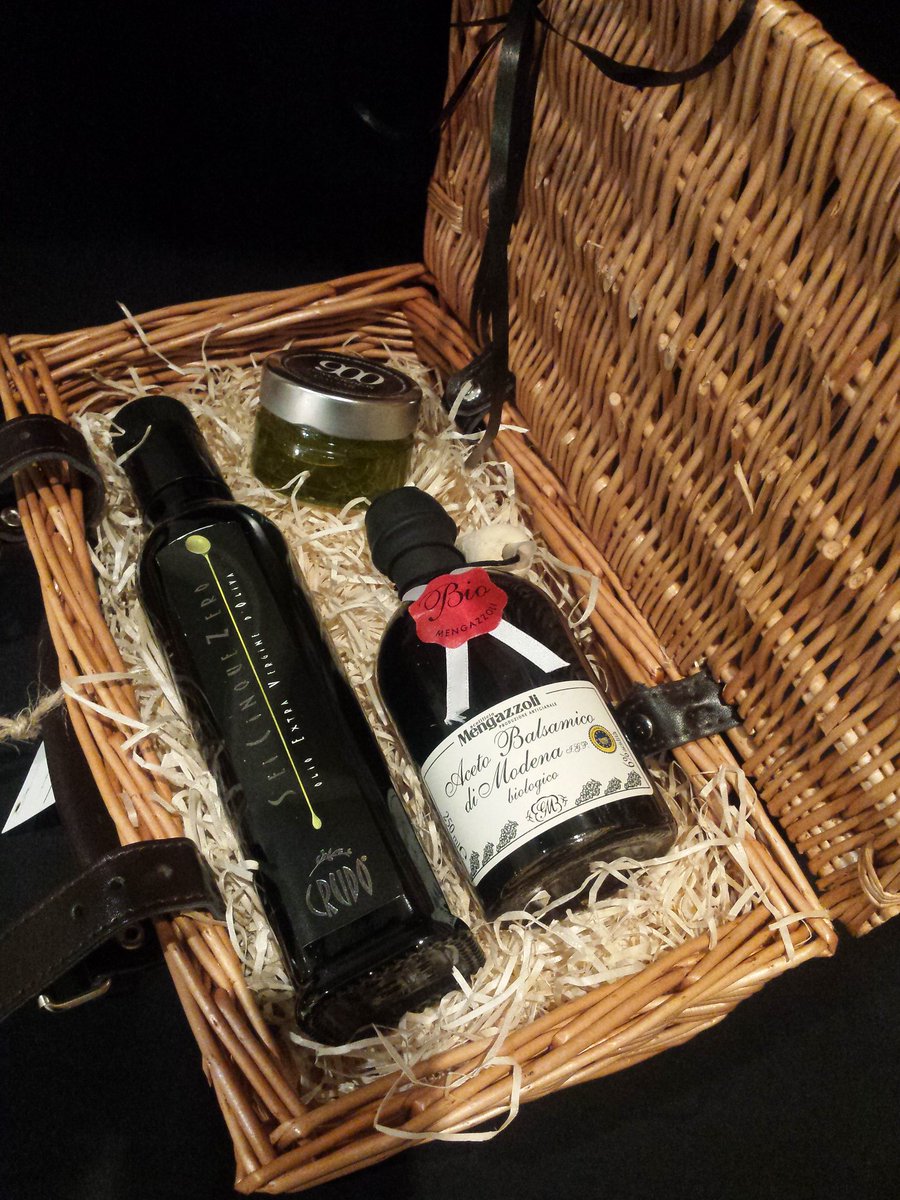 portgourmet's tweet photo. #MothersDay #portgourmet with @great_oil and @theoliveoilco ' very best
#portgourmet #chelmsbusiness #Chelmsford https://t.co/yTzDz8OEtt