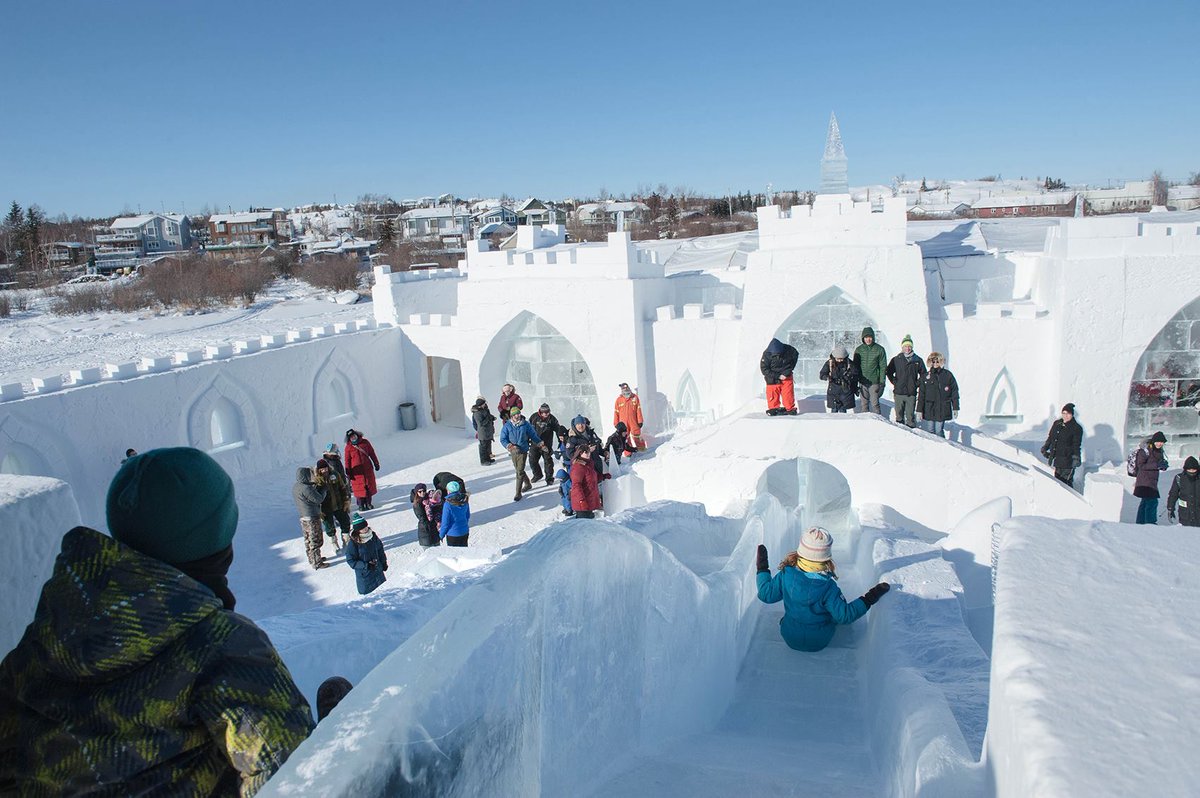 Snowking's Winter Festival, Yellowknife Bay.

#NWTSecrets #explorecanada #canada150 #faszinationkanada #kanada