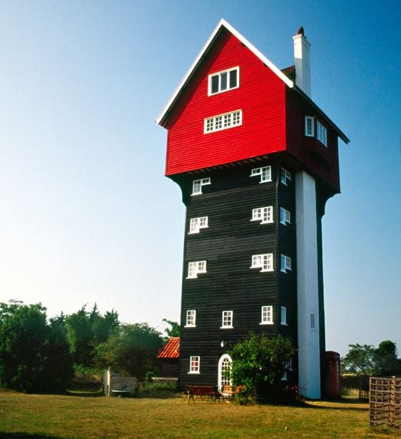 Check out these interesting and quirky properties from around the world. Which is your favourite? ow.ly/D7OT309wpl8 #Properties #Home