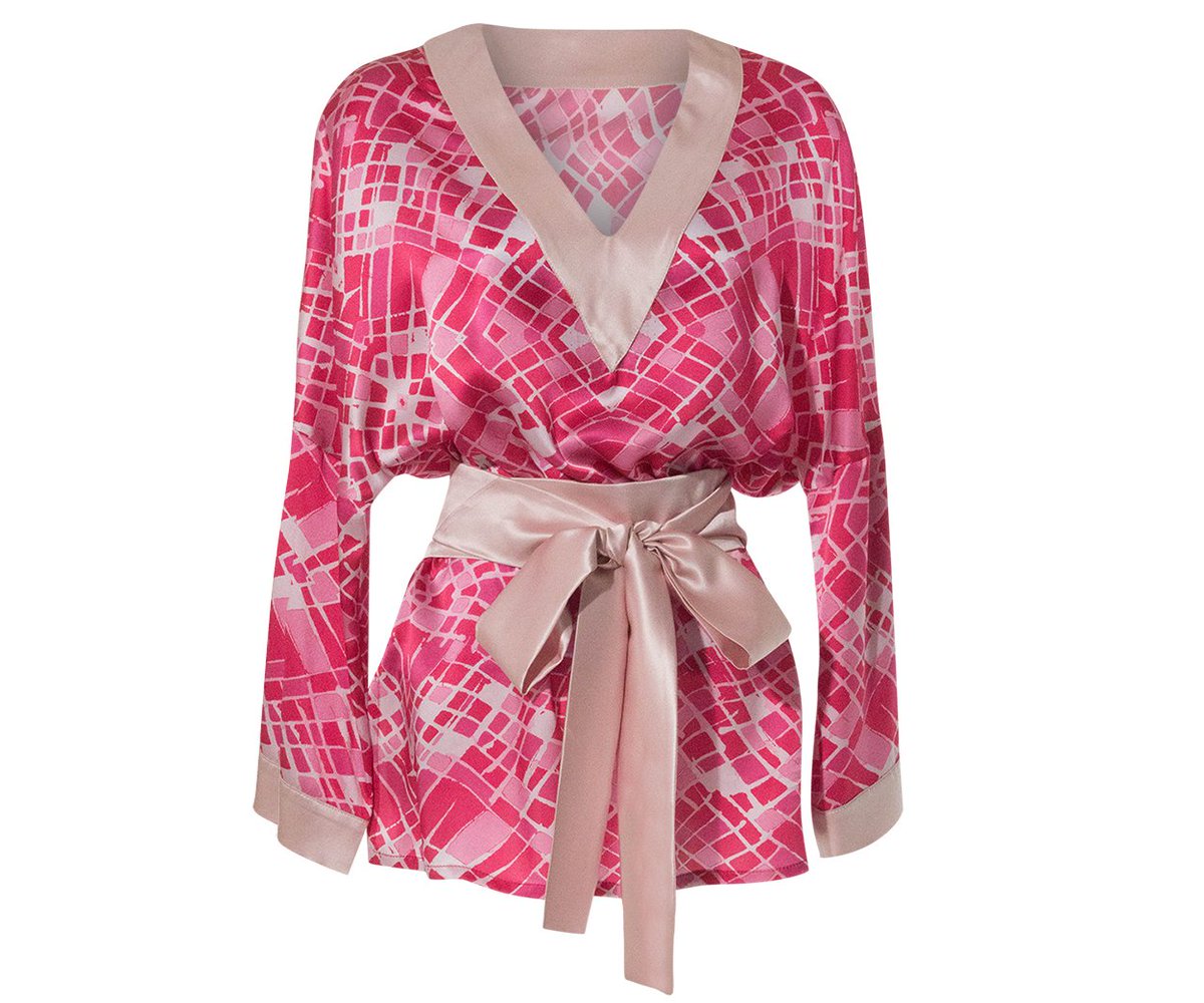 EliDeheza's tweet photo. We've launched a prize competition for #MothersDay. Don't miss the opportunity to win this silk tunic! https://t.co/1fVPii2oiv Good Luck! https://t.co/5wm2WrRORD