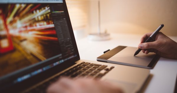 ekruger's tweet photo. #TICbeat_LAB 10 consejos y trucos para arreglar fotografías malas https://t.co/47AWNbHaak https://t.co/nIR44TM6Ai