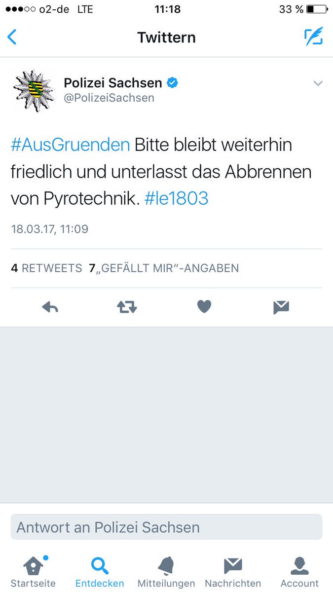 wndmhle's tweet photo. Polizei bittet #Antifa friedlich zu bleiben, statt konsequent gegen die Straftäter vorzugehen. Narrenfreiheit für Kriminelle? #le1803 https://t.co/GC6Q29YpDP