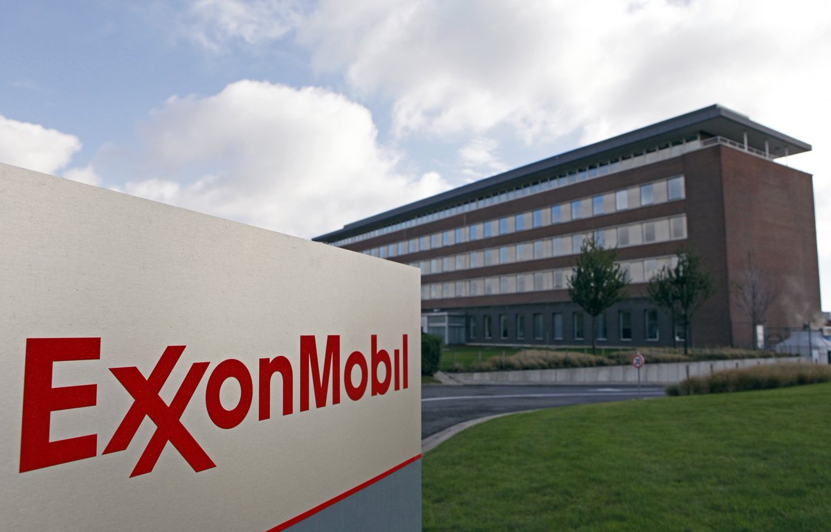 BestColleges_MH's tweet photo. @ExxonMobil_EU APPLE Featured in TOP 10 Highest Revenue generating fortune 500 companies https://t.co/aFJ6l1qZzN https://t.co/Wr7AmKuIt7