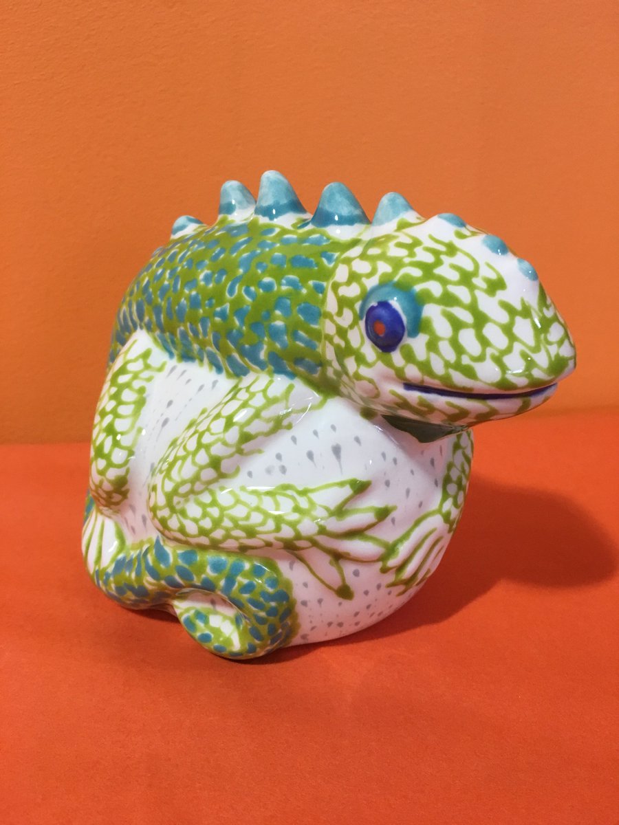 AllFiredUpCafe's tweet photo. At #AllFiredUp, we have proof that our #ceramic #chameleons can be just as colourful as the real thing! https://t.co/cbus3hJHCs