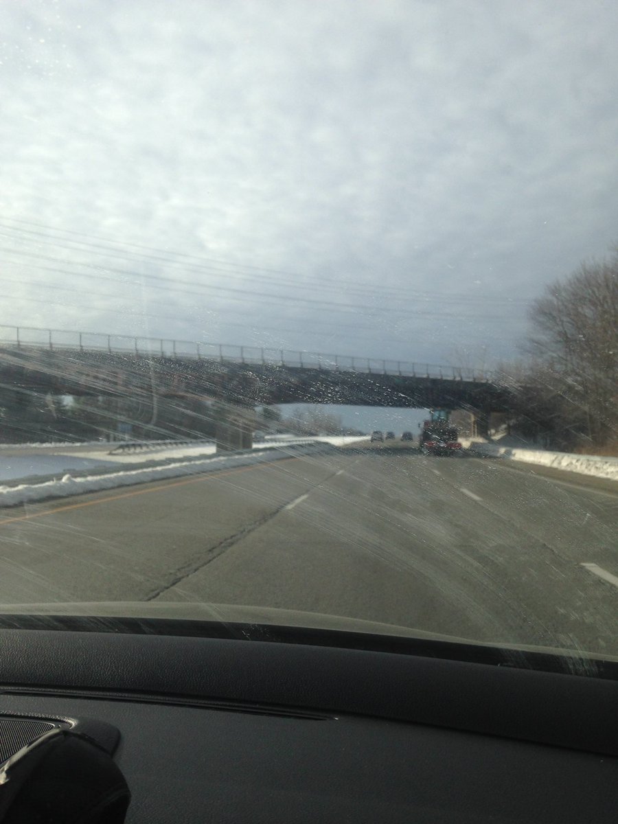 magicthr333's tweet photo. #shittybridgepic https://t.co/roQt2P3YvF