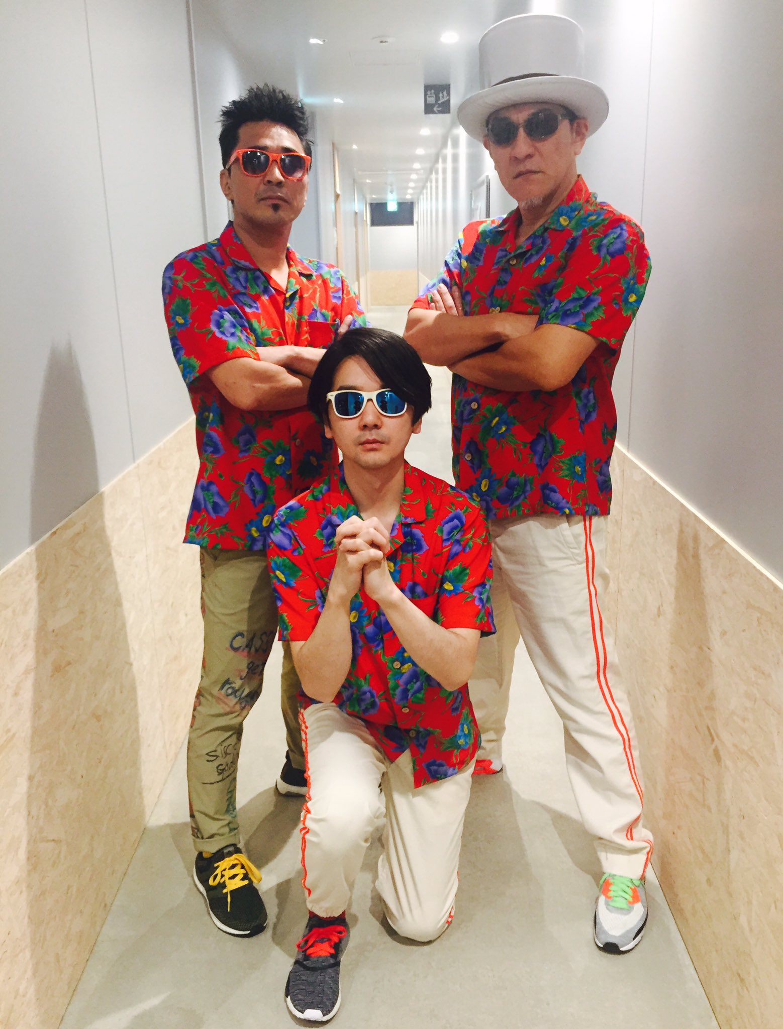 TROPICAL LOVE TOUR 2017 (初回盤) / 電気グルーヴ Amazon.co.jp: TROPICAL LOVE(初回生産限定盤)(DVD付): ミュージック