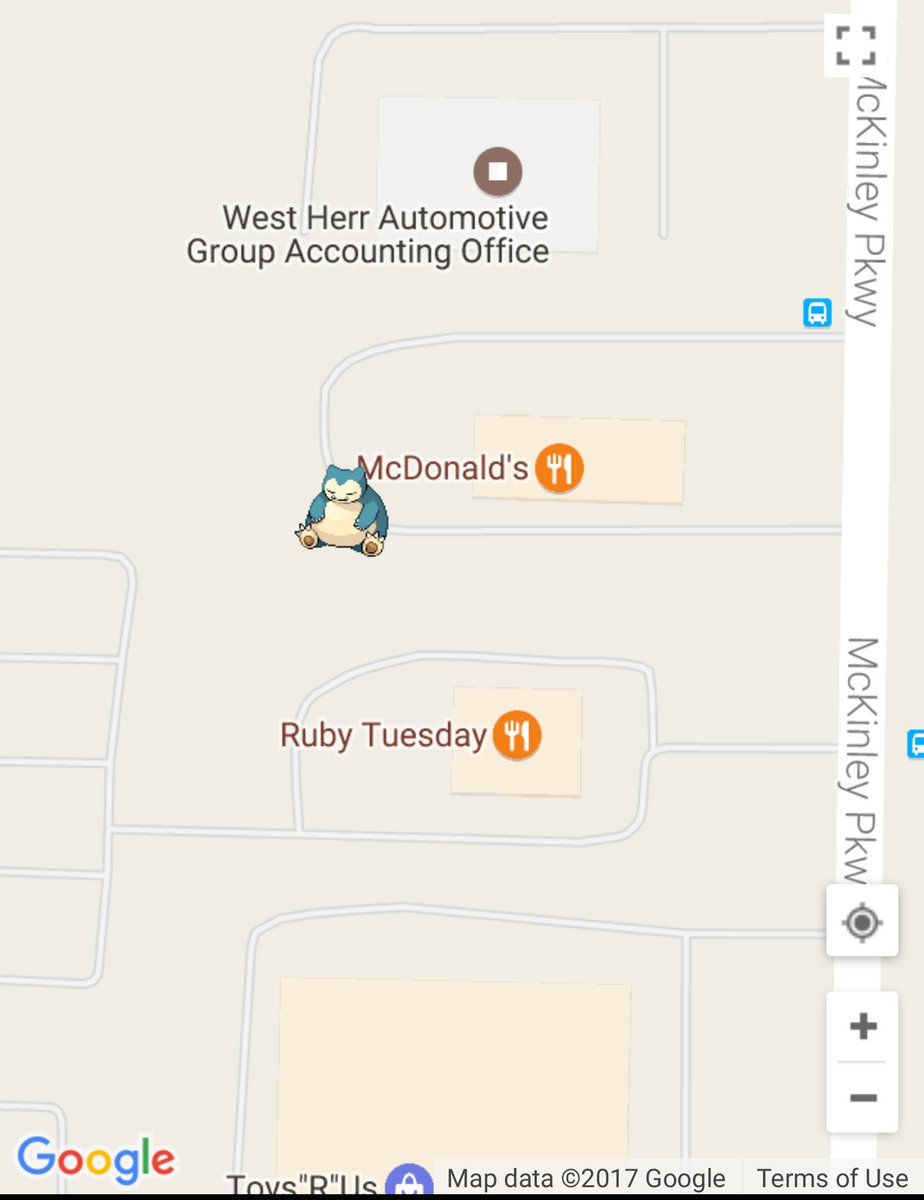 Valor_viceroy's tweet photo. Snorlax what you doing #rarehunting #latenightsnack https://t.co/9jPJi2dE0m