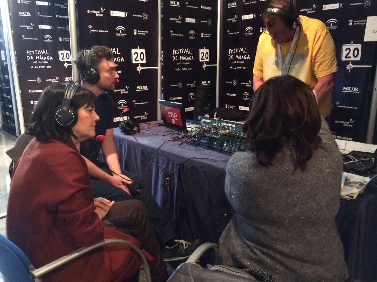 Fer__Arroyo's tweet photo. Ya estamos en el #20FestivalMálaga en la rueda de prensa, hablando de #doclagranola con #mariabelon https://t.co/S9V4fdvbwt