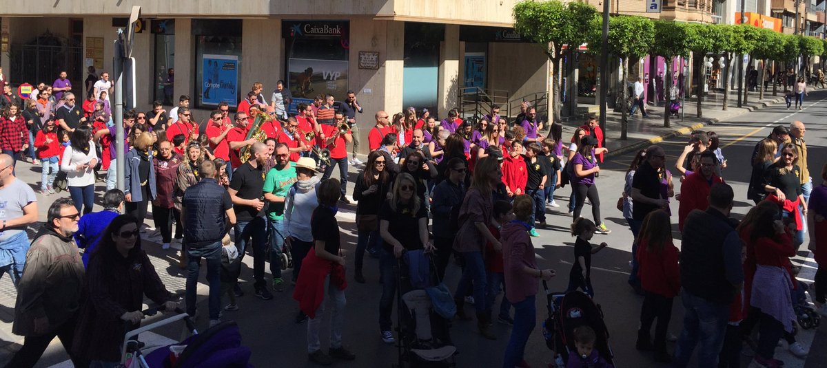 F_RamonyCajal's tweet photo. Hui toca omplir #Torrent de música, alegria i diversió i aprofitar qualsevol moment per disfrutar!!! #falles17 @F_RamonyCajal #fryc2017 https://t.co/8dUa3VUIqD