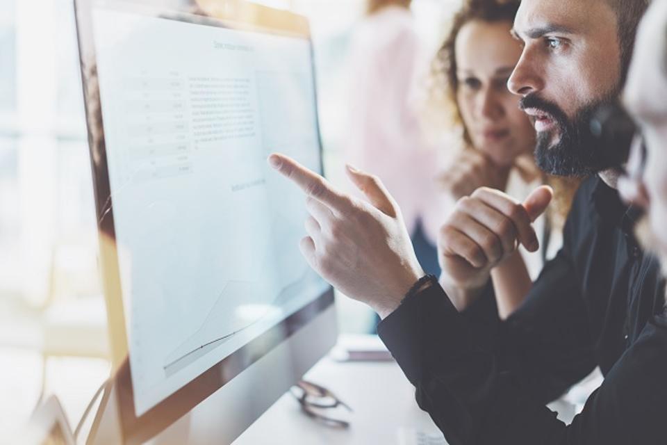 Forbes's tweet photo. There will be a global shortage of 2 million cyber security professionals by 2019 https://t.co/3nGwzQ7Ge6 https://t.co/nLRHvepRYn