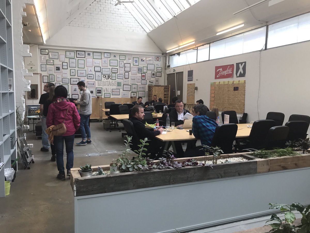 mattippontio's tweet photo. Thanks @LoftBerlin for having us! You're doing a great job. Keep on rocking! #youmakewe #healthbootcamp #hkithinkco https://t.co/HzS5OPb4Od