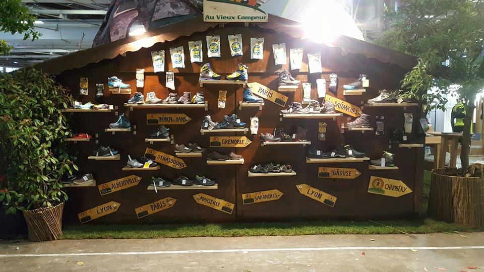 Au Vieux Campeur Auf Twitter Passez Nous Faire Un Petit Coucou A Destinature A Paris Passez La Tete Dans Notre Bonhomme Pour Devenir Vous Aussi Un Vieuxcampeur Https T Co Zv7miubcaj