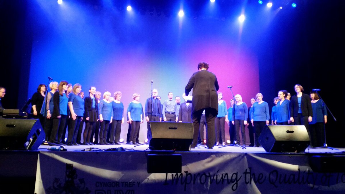 ApolloBingoRhyl's tweet image. Great harmonies from @Acquire_Choir last night #inspiration @RhylTownCouncil @RHYLPAVILION #community #Rhyl Mayor Awards