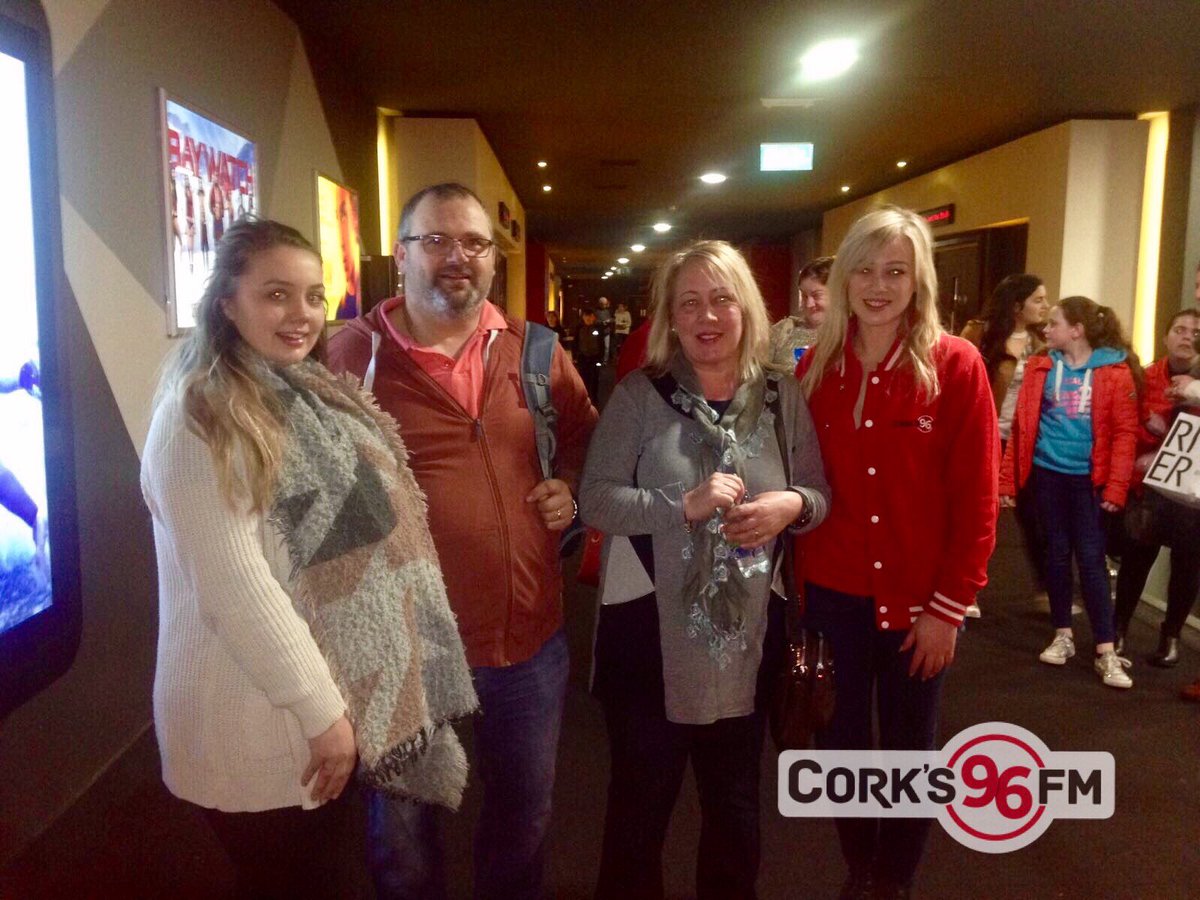 Corks96FM's tweet image. #CantWaitForThis we are @mahonpointsc @omniplexcinema for an exclusive @Corks96FM screening of Beauty And The Beast #BeOurGuest #WeAreCork