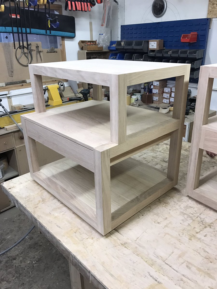 LJChairframes tweet media