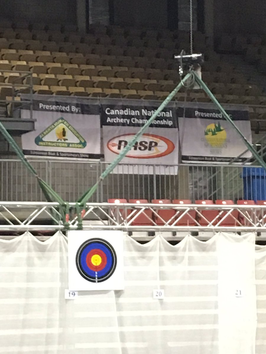 r_steciuk's tweet photo. Sharp looking group of archers!! #shotawesome #nasp #thanksedmonton #aheia https://t.co/pyvj4lQm2l