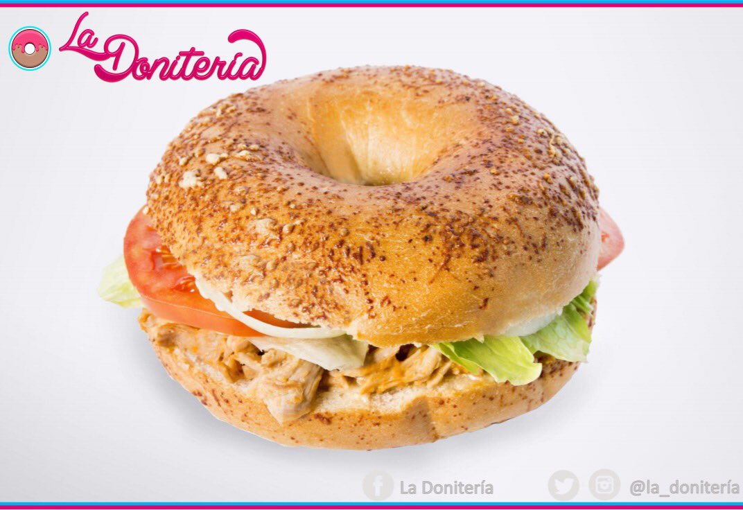 la_doniteria's tweet photo. ¿Qué tal un Donibagel de pierna en salsa cremosa para desayunar?  ¡Te esperamos en #LaDonitería ! #FelizSábado https://t.co/Tj0M14m7KT