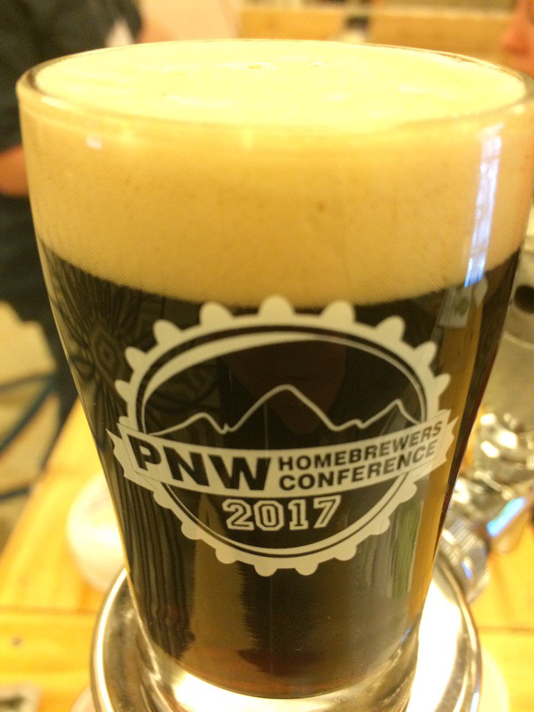 Beer for breakfast! <a href="/YakimaHops/">Yakima Valley Hops</a> Porter brewed with Willamette #hops! #homebrew <a href="/PNWHC/">PNW Homebrewers Conf</a> #breakfastbeer #getsome #cheers