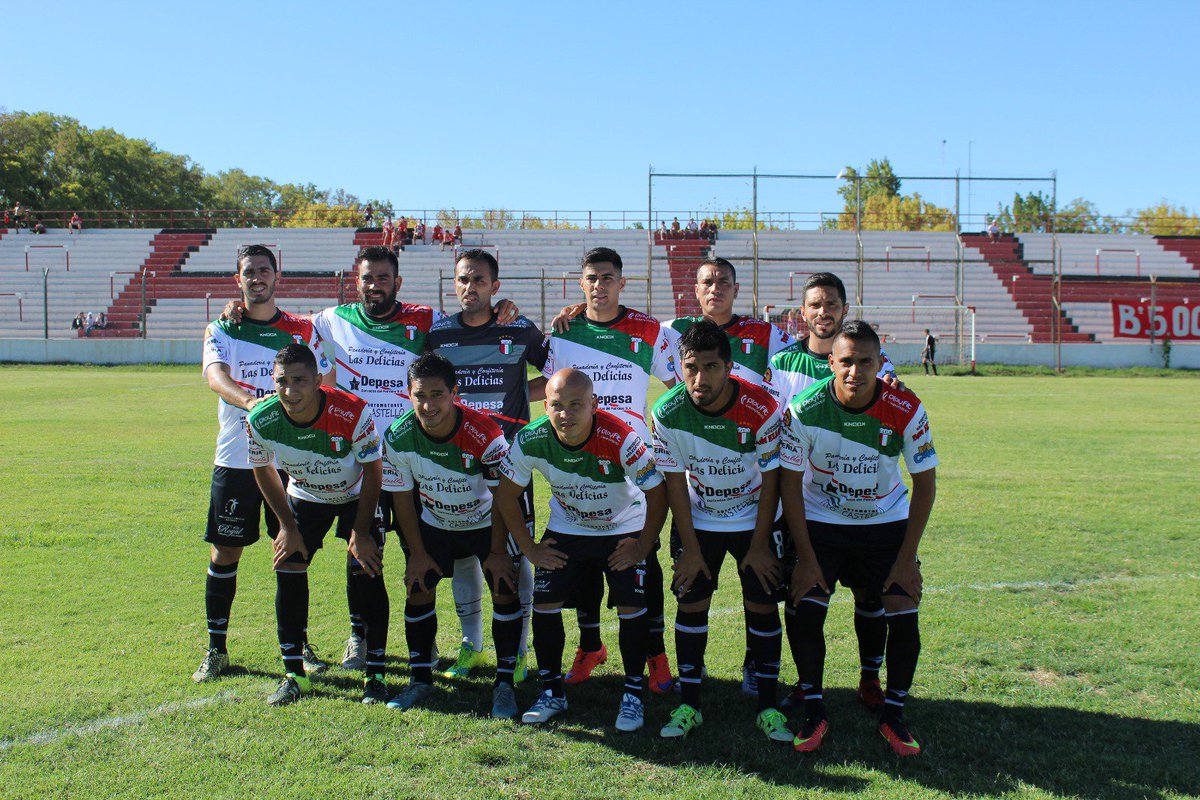 CAFLBOFICIAL's tweet photo. Esta tarde a las 17 horas #FLBeltrán debuta como local en el torneo ante #BocadeBermejo. #Porotravictoria #VamosFraile. https://t.co/jkrrZeBn22