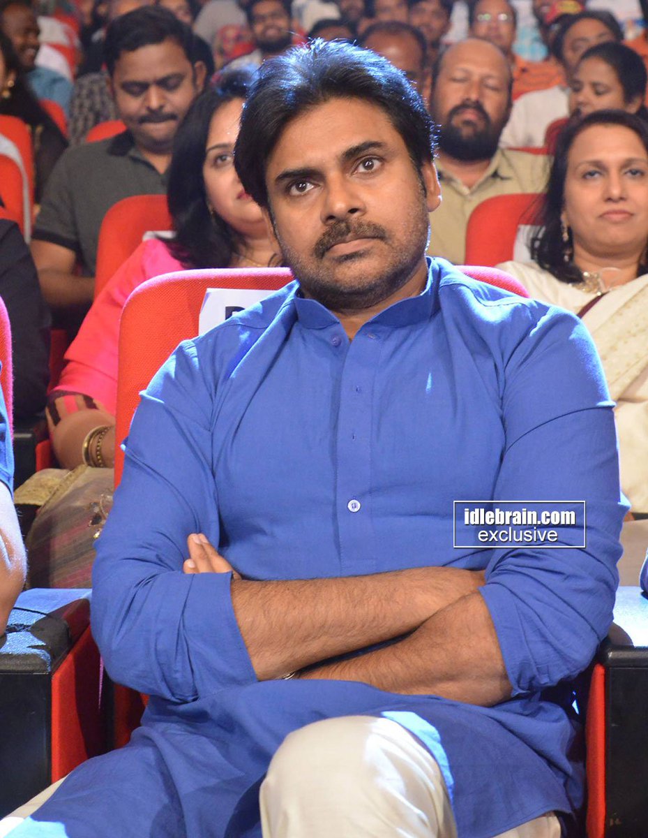 idlebraindotcom's tweet photo. Actor @PawanKalyan photo gallery
https://t.co/TTkYDtCjBh
#KATAMARAYUDUPreReleaseEvent https://t.co/UCcBg2nZ0d