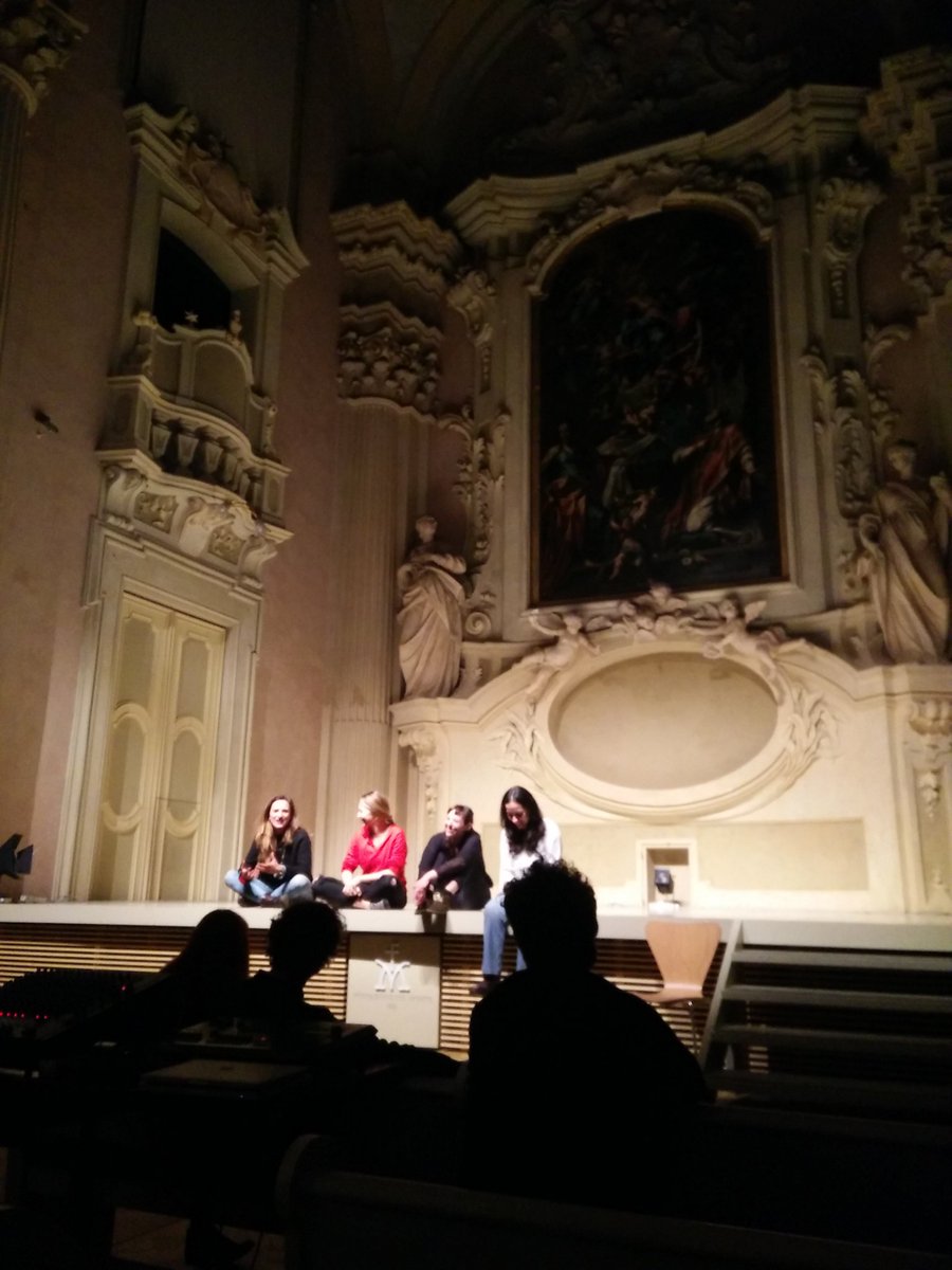 Le domande di #Pasolini nel 2017. Per i ragazzi del Minghetti, oggi, la parola "invertito" non vuol dire un granché. #Comizidamore #Bologna