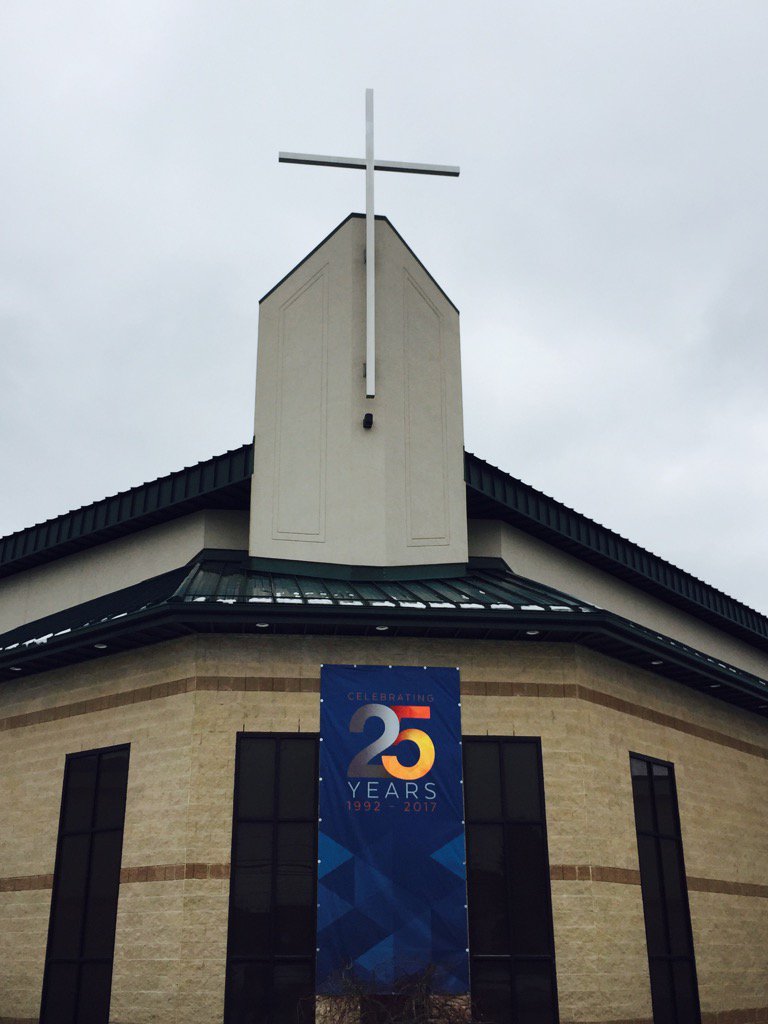 PastorTonyRea's tweet photo. Celebrating 25 years of grace and blessing. 1992-2017. To God be all the glory! https://t.co/bnMP9C3YsO