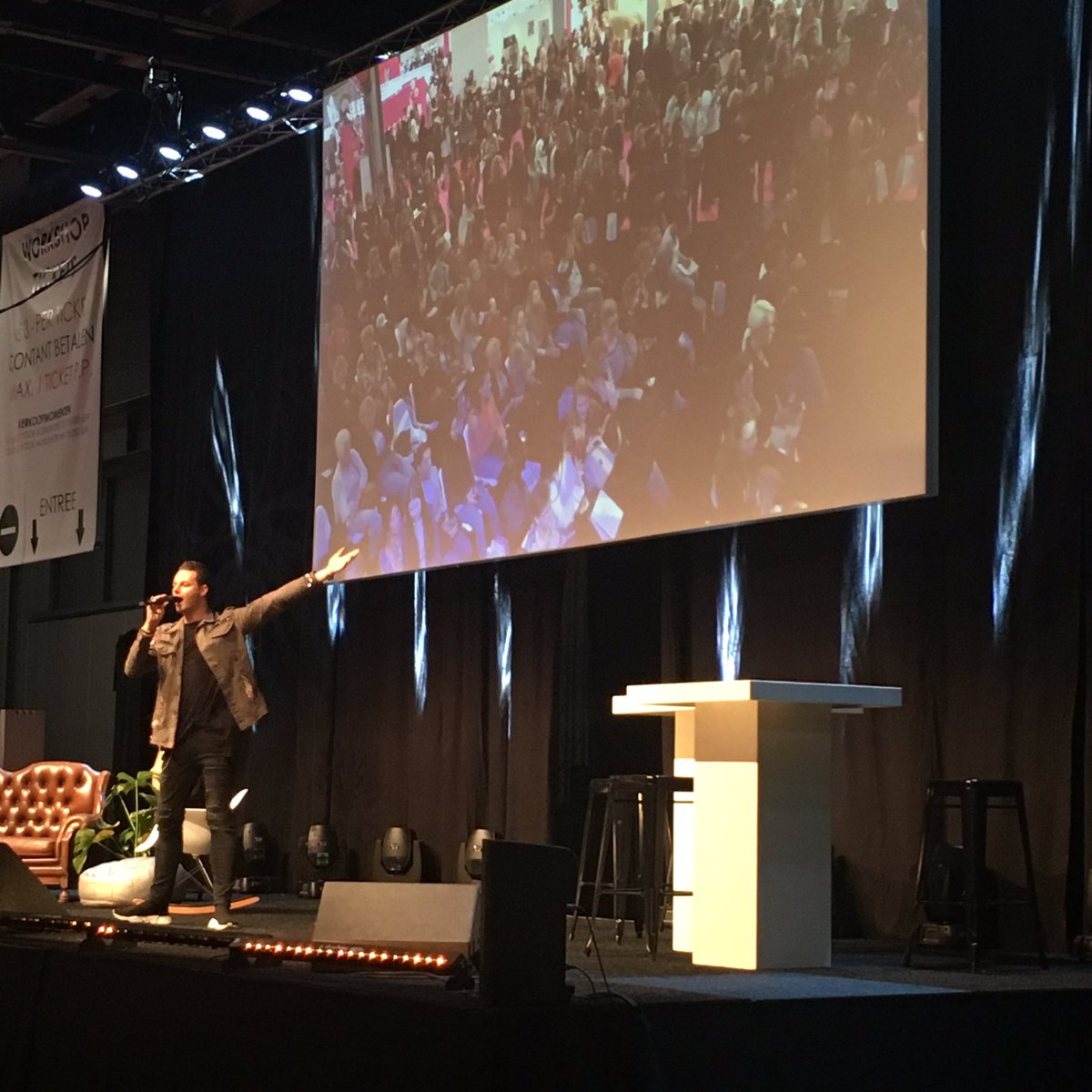 Fred van Leer geeft fashion tips! Heb je een vraag? Stel hem via <a href="/F_Beukeveld/">Francis Beukeveld</a> 😊#ilovebeautyevent