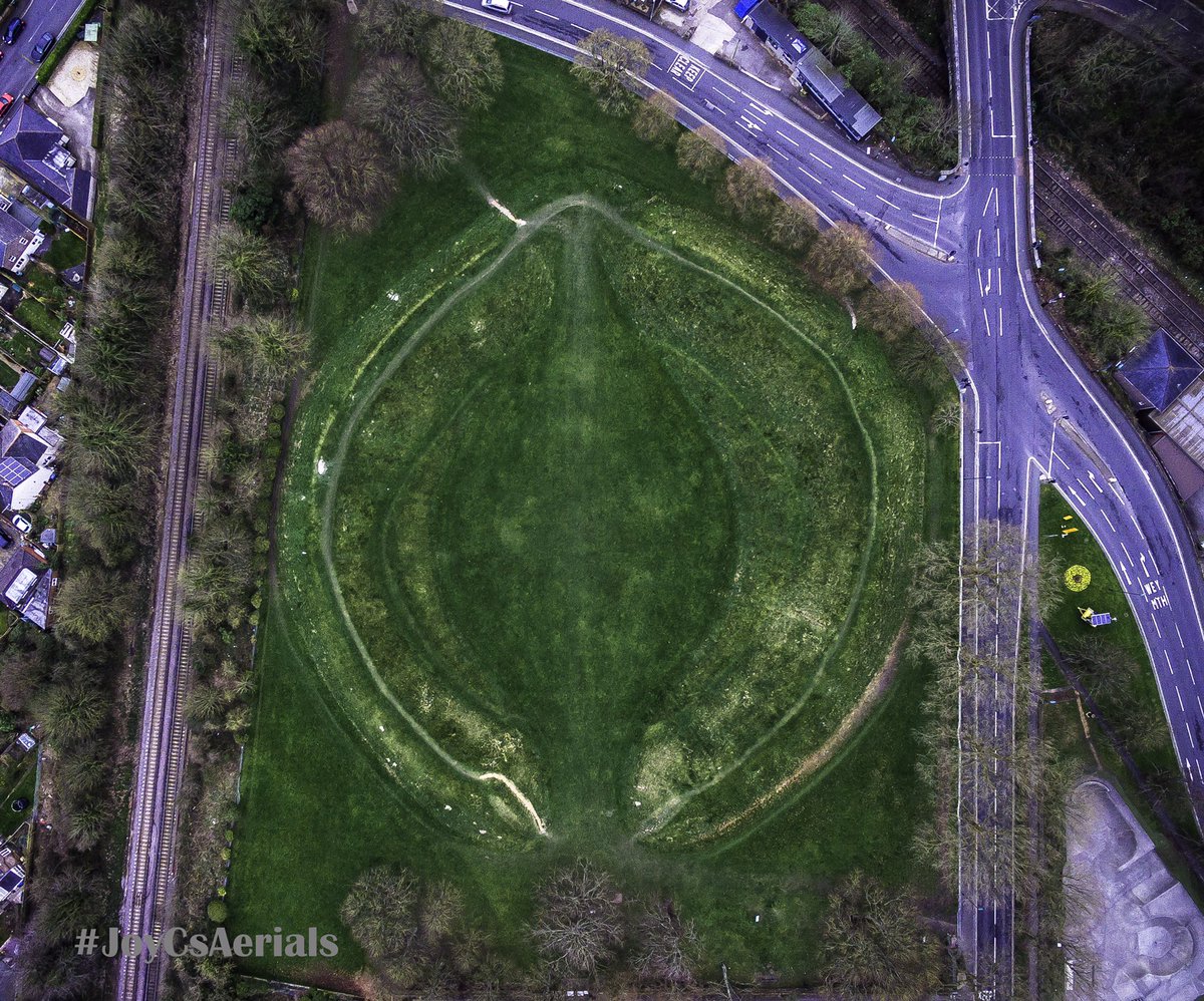 Maumbury Rings, Dorchester. @DorchesterTIC <a href="/DorchesterTown/">Dorchester, Dorset</a> #maumburyrings #dorchester #flyinghigh #joycsaerials #dronepics #dji #drones #pic