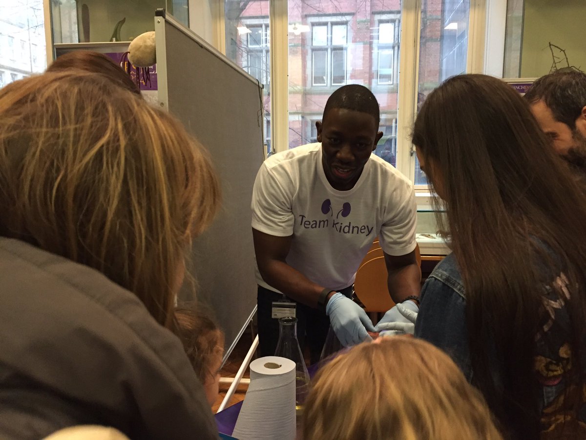 RLWczyk's tweet image. Team Kidney in full swing at #BodyExperience2017 @McrMuseum