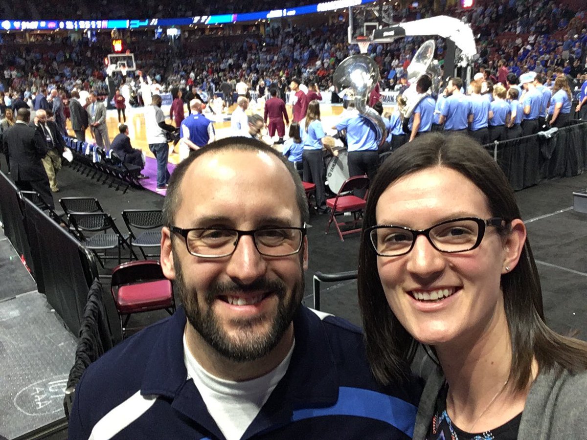AmyPev's tweet photo. March Madness! 🏀 https://t.co/B2u5xOtXW1