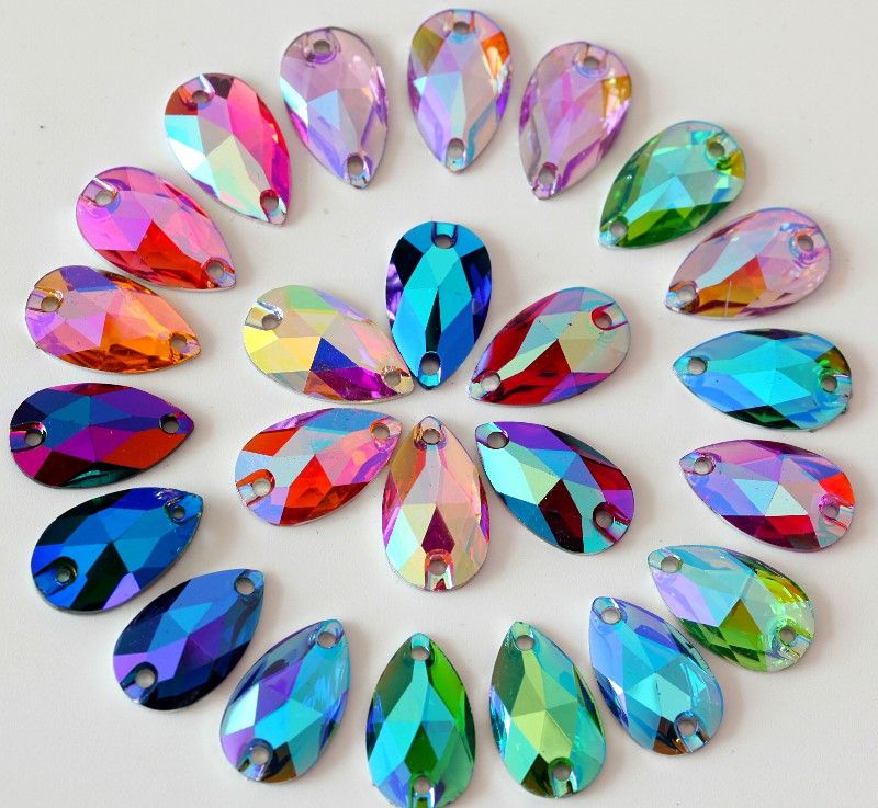 MajorCrafts's tweet photo. Tear drop sewing #craft #rhinestones now in stock - 50pcs for £3.50 + Free p&amp;p at: https://t.co/T4ziupYGUS? https://t.co/bmsoL5nwLR
