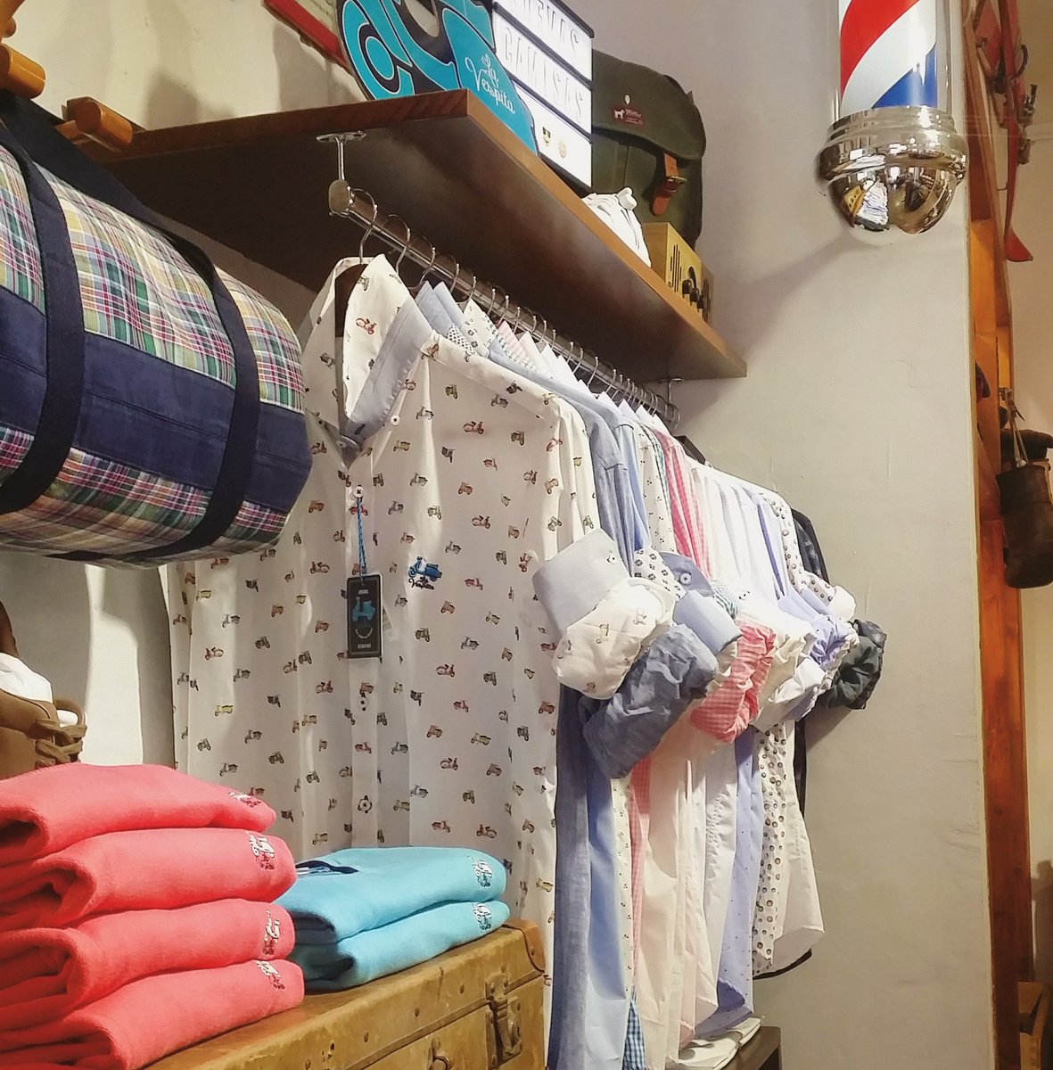 BotonChic's tweet photo. Acierta con una original camisa para tu regalo de el día del padre.
Esta tarde te esperamos!! #botonchic  #regalosdiadelpadre #diadelpadre https://t.co/DuvxUArS2y
