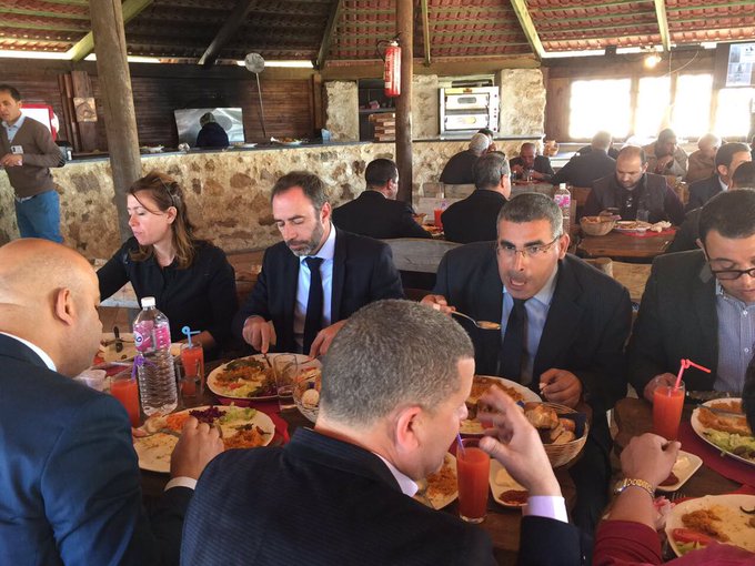 Voir l'image sur Twitter Voir l'image sur Twitter