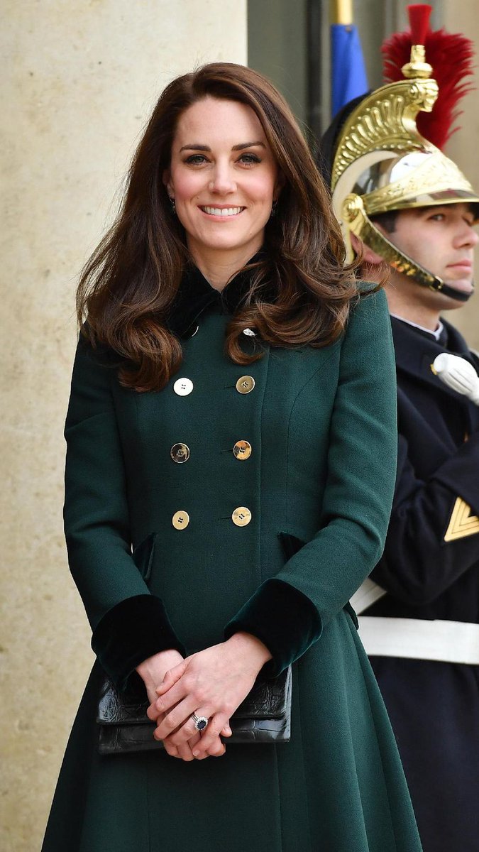 Foto: Senyum Tulus Kate Middleton Pasca Kabar William Selingkuh detik.id/VMNLh8 via <a href="/wolipop/">wolipop</a>